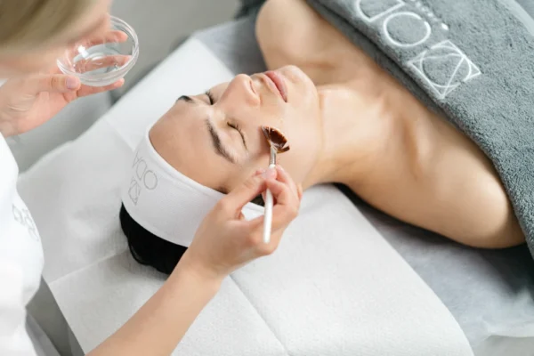 Peeling chemiczny na twarz